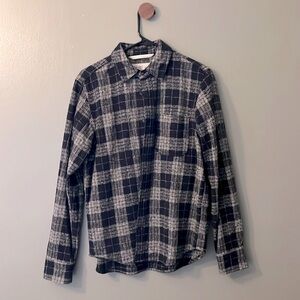 Rogue Territory heavy weight flannel size medium in great condition